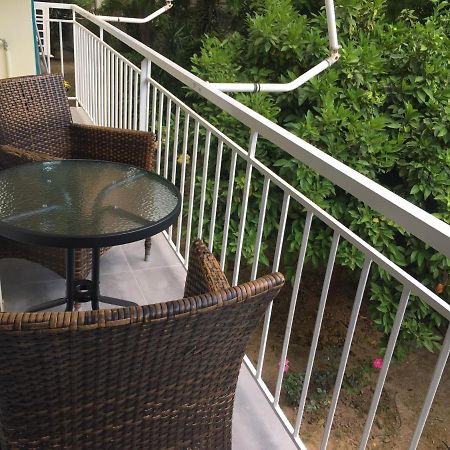 Luxury Apartment Next To The Sea Beach Athen Eksteriør billede