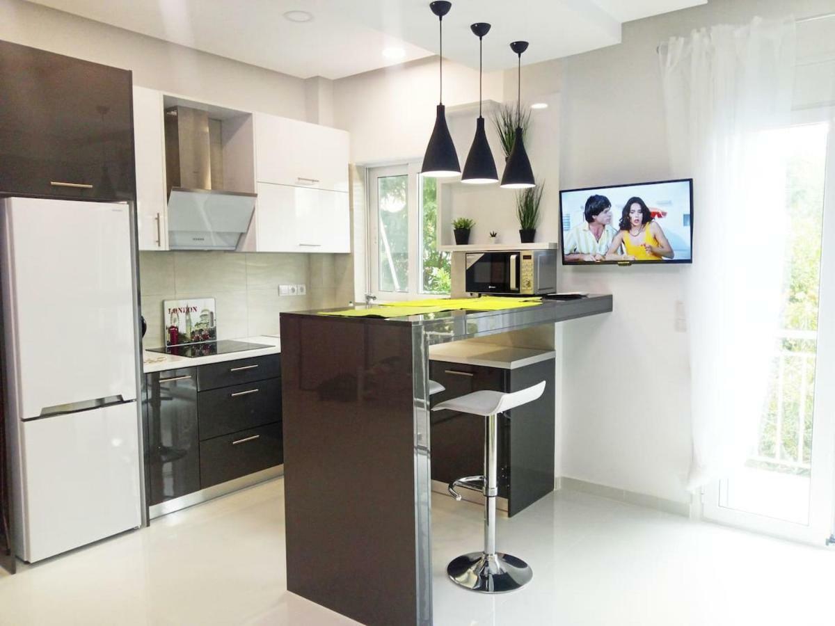 Luxury Apartment Next To The Sea Beach Athen Eksteriør billede